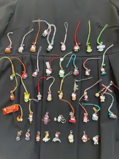 【希少レア】美品　ハローキティ ご当地ストラップ　根付け　40個　まとめ売り①②