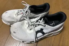 On クラウドモンスター2 cloudmonster2 25.5