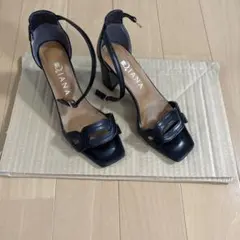 DIANA アンクルストラップサンダル ブラック 23センチのサムネイル