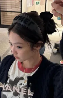 CHANEL カチューシャ　レザーのサムネイル