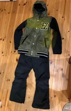 迷彩/黒 スノーボードウェアセットMサイズESTIVO/HIGH GARAGE