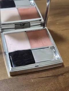RMK ザ ベージュライブラリーブラッシュデュオ 01　頬紅