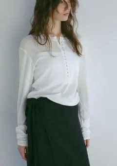 ETRETOKYO　フロントホックソフトプルオーバー　ホワイト