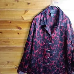 長袖シャツ　柄シャツ　ヒョウ柄　レオパード柄　テロ感　光沢　シルク　絹　100%