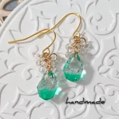 ≪322 エメラルド 5月≫レジンピアス 450円