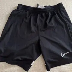 Nike ブラック ハーフパンツ ホワイトストライプ