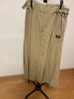 ベージュ タイトロングスカート