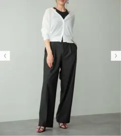 ユニクロ / タックワイドパンツ（丈長め・ブラック)