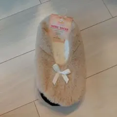 ファー素材 ベージュスリッパ リボン付き