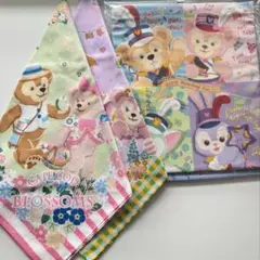 ダッフィーフレンズ の巾着2点とバンダナ2枚セット