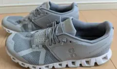 On スニーカーEU38