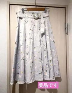 ダズリン　スカート　ベルト　花柄　フラワー　ミモレ丈のサムネイル