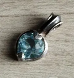 デザイン ハート ブルートパーズ ペンダント