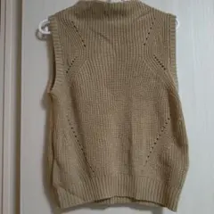 ハイネックベスト ベスト