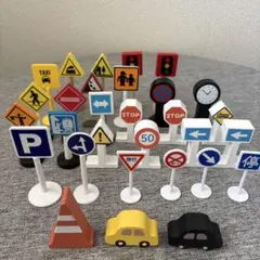 木製 交通標識 ミニチュアセット 30個 まとめ売り