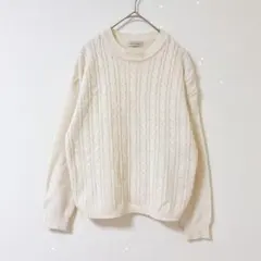 アースミュージックアンドエコロジー　ニット　長袖　F ホワイト　シンプル　秋　冬