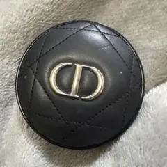 Dior クッションファンデーション 1N