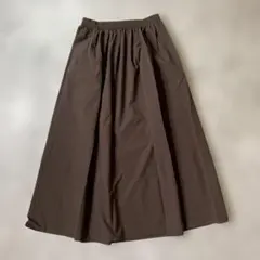 新品　ユニクロ ボリュームロングスカート ウエストゴム ブラウン　フレアスカート
