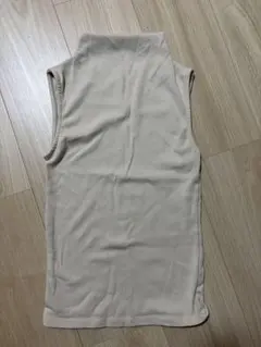 ZARA 하이넥 민소매 컷소우 M사이즈