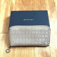 ジバンシー 手帳型ケース付きメイクブラシセット（新品）ノベルティ