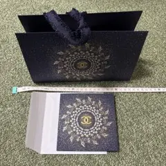 シャネル　2025 ホリデー　ギフトボックス　クリスマス　ラッピング