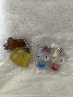 サンリオ　なかよしドロップチャーム　キティ&ミミィ　ポムポムプリン　ガチャ