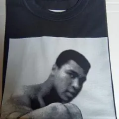即完品】sacai モハメド アリ Tシャツ 黒 3 Ali T-Shirt - メルカリ