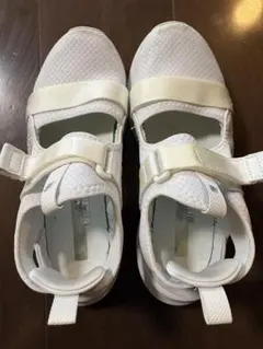 ニューバランス⭐︎スニーカーサンダルのサムネイル