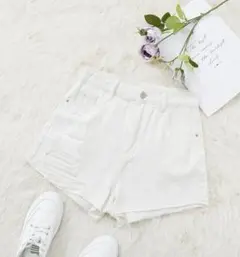 SHEIN デニム ダメージショートパンツ ホワイト
