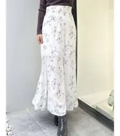 MERCURYDUO マーキュリーデュオ　フラワープリントマーメイドスカート
