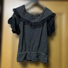 アクシーズファム⭐︎前後2wayオフショルPO⭐︎クロ⭐︎フリル付き黒白ストライプ
