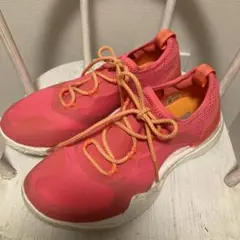 アディダス ステラマッカートニーadidasスニーカーランニングシューズピンク