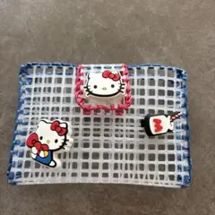 キティちゃんバッチ付　ポーチ　小物入れ　SMALL　キティ　ハローキティ　キッズ
