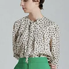 美品 Ballsey ボールジィ プチフラワープリントブラウス 花柄 ボウタイのサムネイル