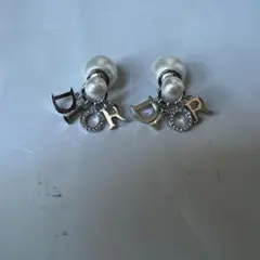 Item thumbnail for item 58e2f4be-63e5-4da2-bb99-f654c5a283f5