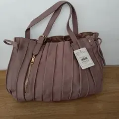 SHOPTKブランド 薄いピンクのプリーツデザインショルダーバッグのサムネイル