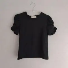 AIRLY momoパフスリーブカットソー黒