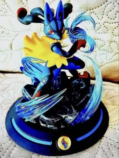 ポケモン ルカリオ フィギュア 約15cm 台座付き 新品未使用 美品