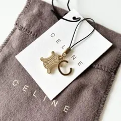 美品 Chloeクロエ イニシャルリングT 12号 ゴールド 浜辺美波 指輪 美品 Chloeクロエ イニシャルリングT 12号 ゴールド 浜辺美波 指輪