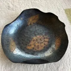 ぼ*も様 葉模様の金属皿