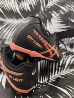 22.5センチ☆ASICS DS LIGHT 　サッカースパイク