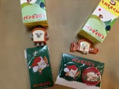 パンどろぼう　クリスマス　アクリルキーホルダー　缶バッジ　ハッピーセット2点