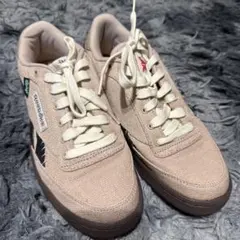 Reebok リーボック スニーカーベージュ 未使用品 レディースのサムネイル