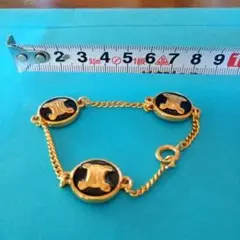 Item thumbnail for item c2ee7e57-6f01-49f9-b177-aac8b4ea7ff9