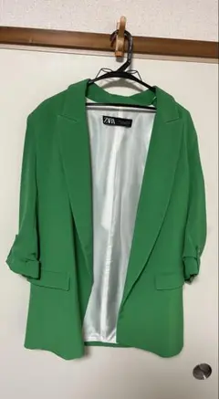 ZARA 肩パッド入り　テーラードジャケット　グリーン　美品　ZARAジャケット