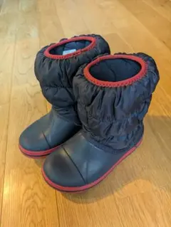 Crocs キッズ スノーブーツ ネイビー レッド C10のサムネイル