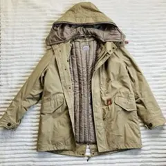 DoCLASSE ドゥクラッセ　サイズM ベージュ マウンテンパーカー 極美品
