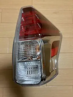 美品】トヨタ プリウス α/右テールランプ 後期STANLEY 47-69 - メルカリ