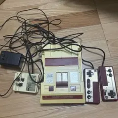 初代ファミコン HVC-001 本体 任天堂 ジャンク ソフト付き - メルカリ