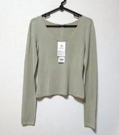 新品未使用 ユニクロ 3D ハイツイスト コットンクルーネックセーター S